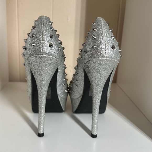 Spiked Heels - Picture 2 of 6